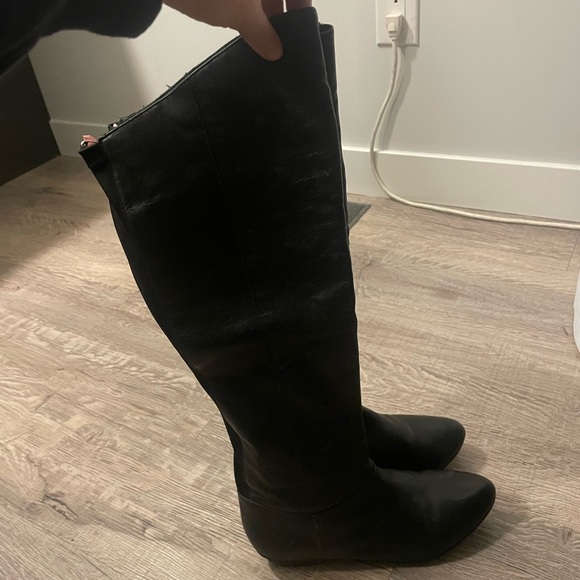 Thigh high boots - Picture 2 of 2